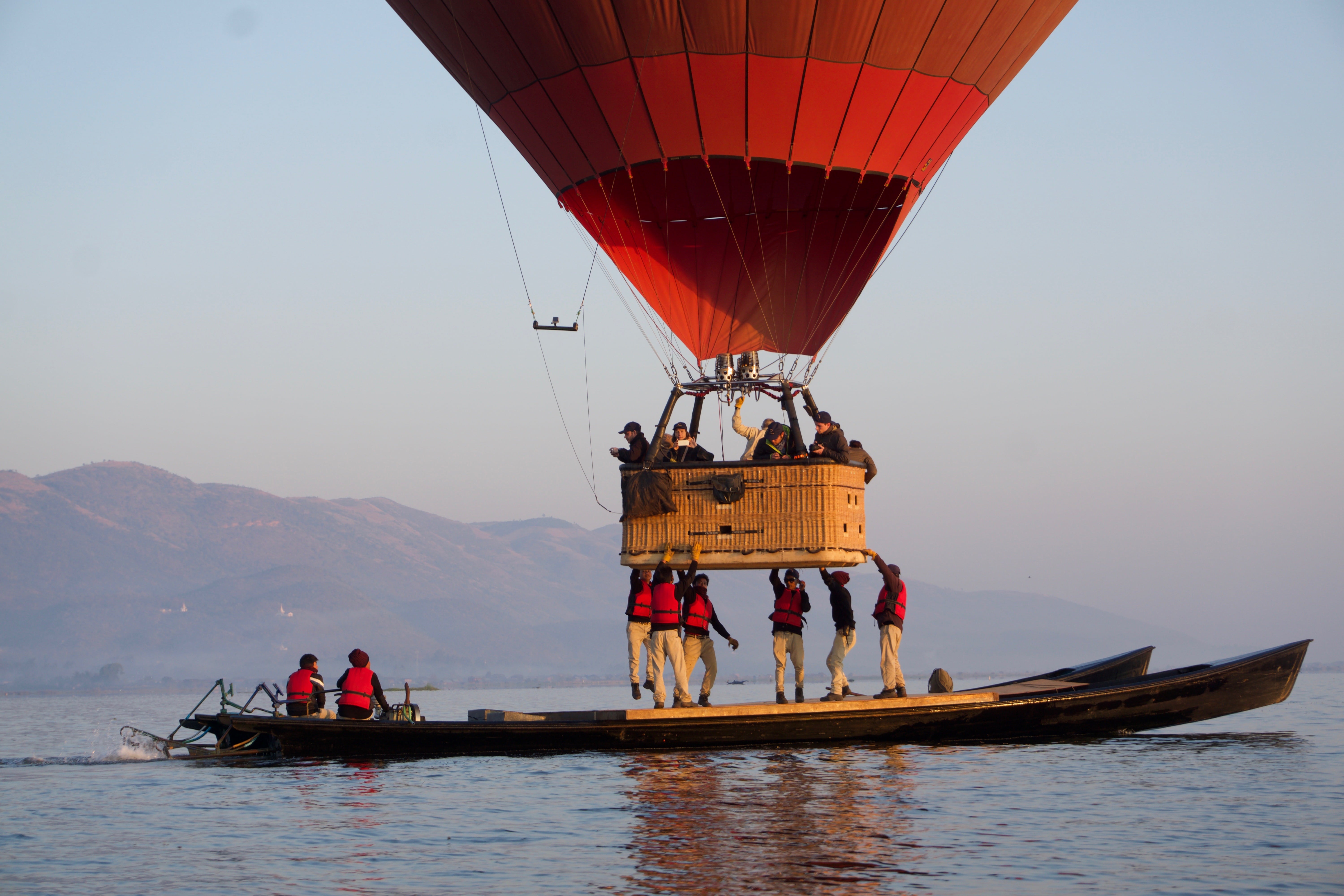 Ballooning in Inle